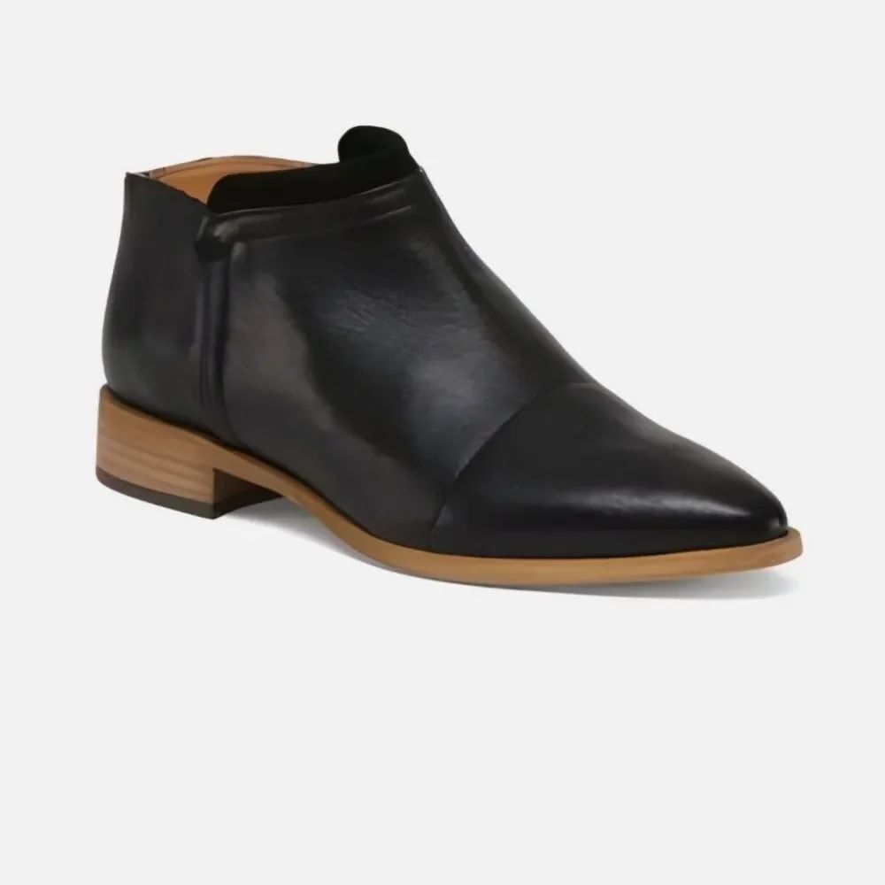 Avellini Women's Black Leather Side Zip Pointed Toe Ankle Booties Size 38 US 7.5